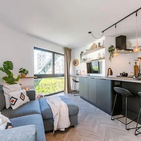 Comfortabel In Centrum Vlakbij أوستيند