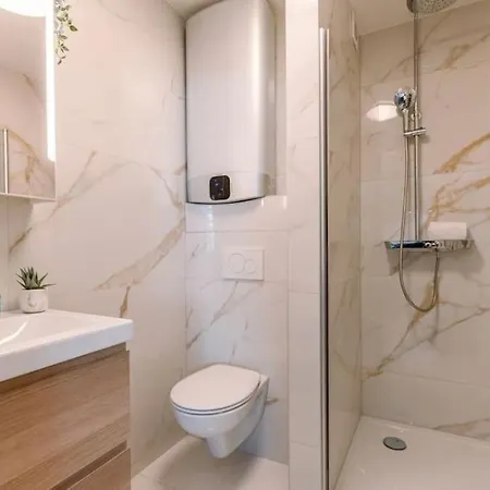 Apartment Comfortabel In Centrum Vlakbij Ostend